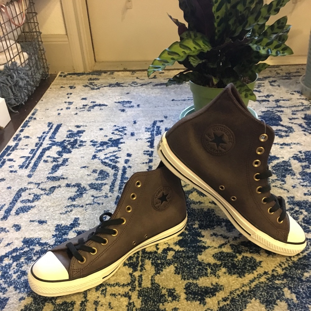 MWT MenS brown suede faux leather converse sz 8.5